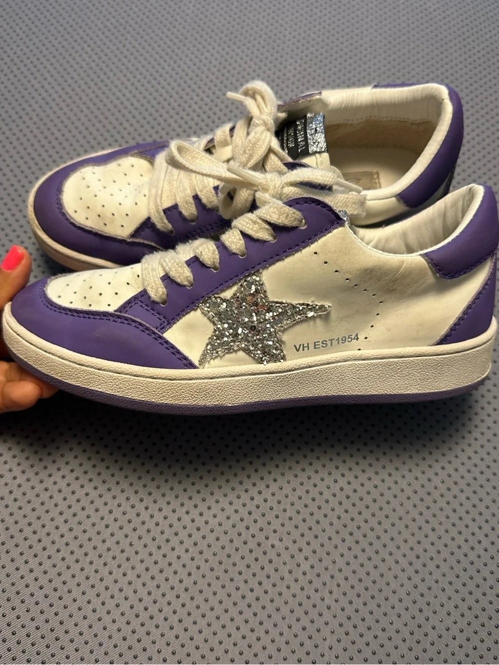 Vintage Havana Kids Ariella Low Top Sneakers zipper lace up size 4 big kid